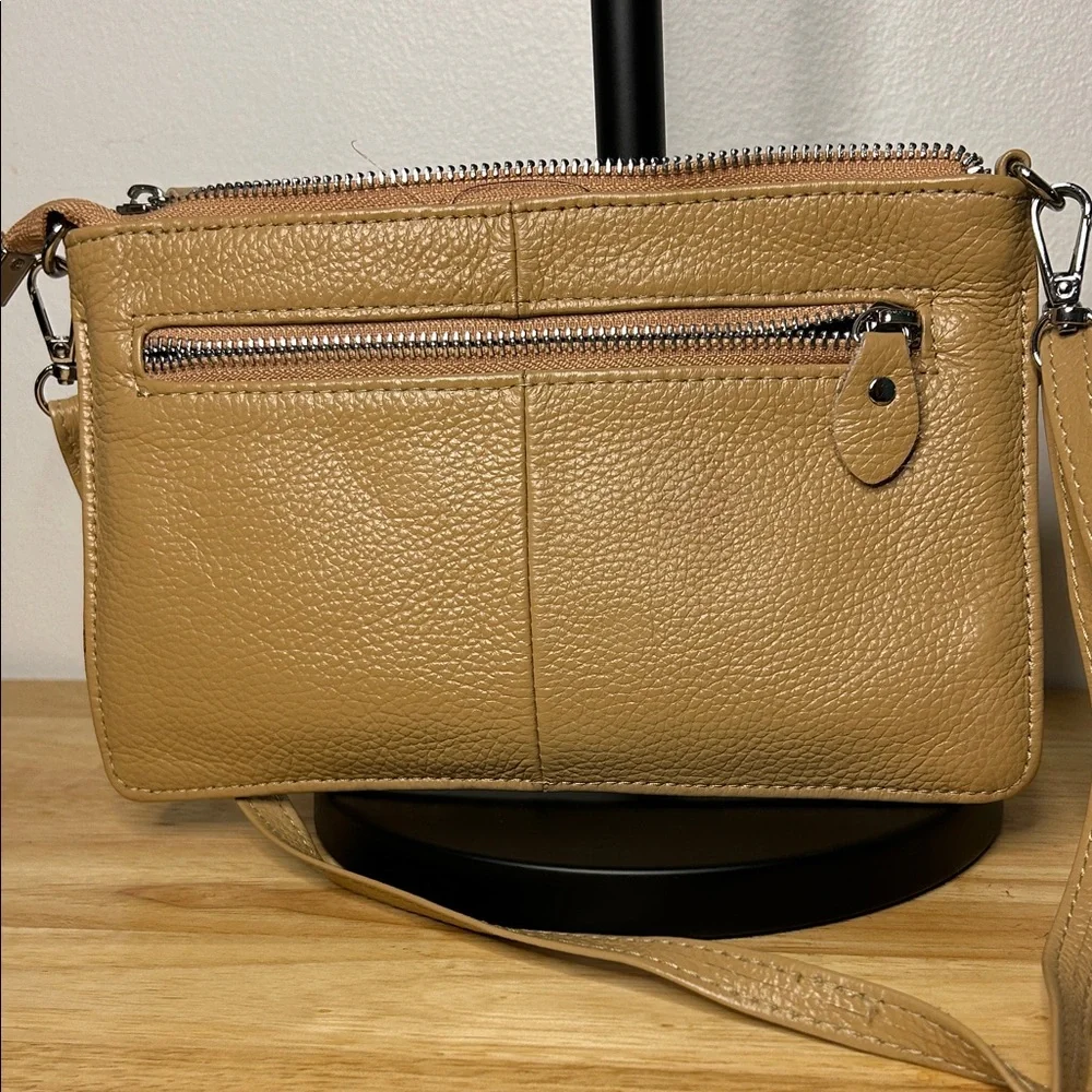 Elegant Tan Crossbody Bag